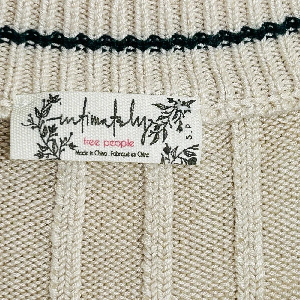 Free People Catch Your Eye Swit Sweater Small Preppy Cropped Cable Knit V Neck‎